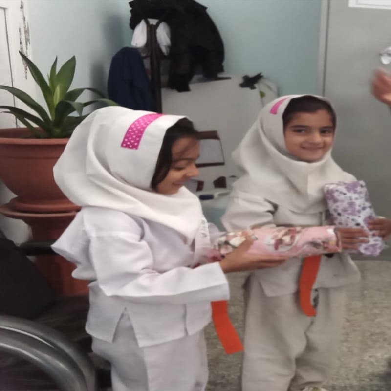 تقدیراز دانش اموزان کاراته کار